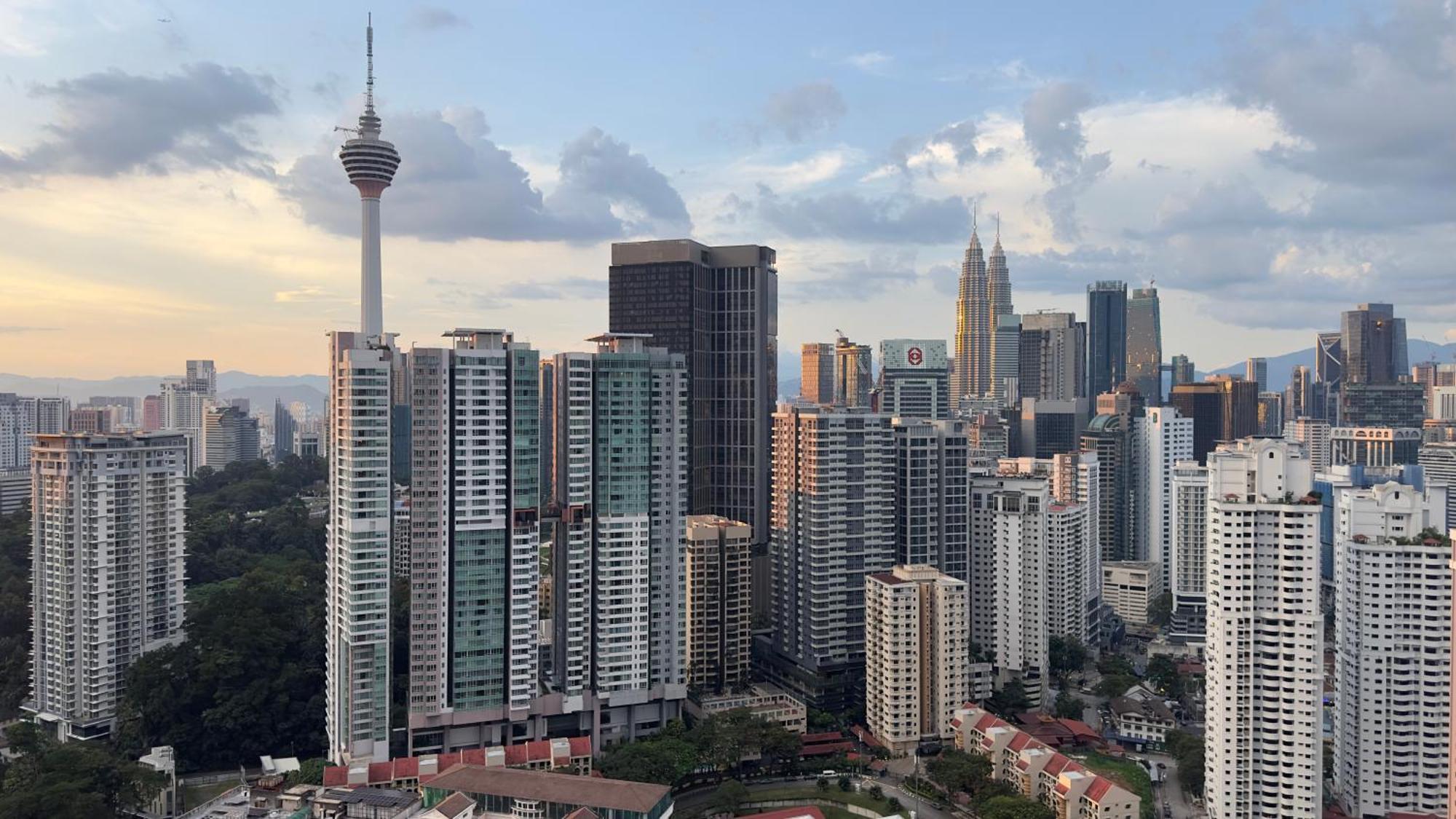 Skyline View In Bukit Bintang The Robertson 42F Lägenhet Kuala Lumpur Exteriör bild